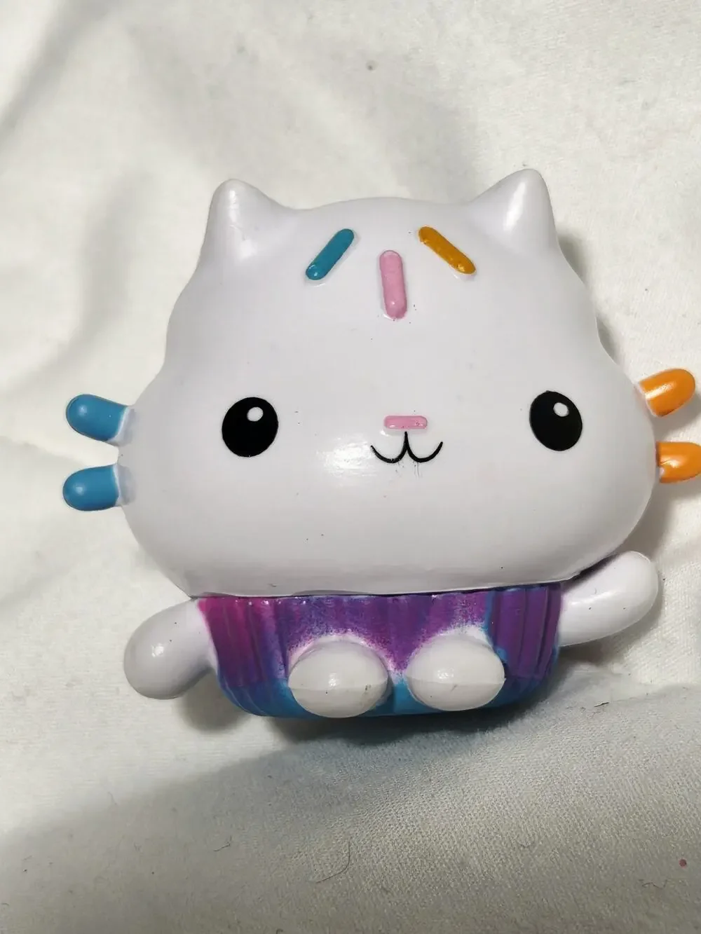 DreamWorks Gabby's Dollhouse Cakey's Cupcake Cat Mini Toy Figure Cake Topper